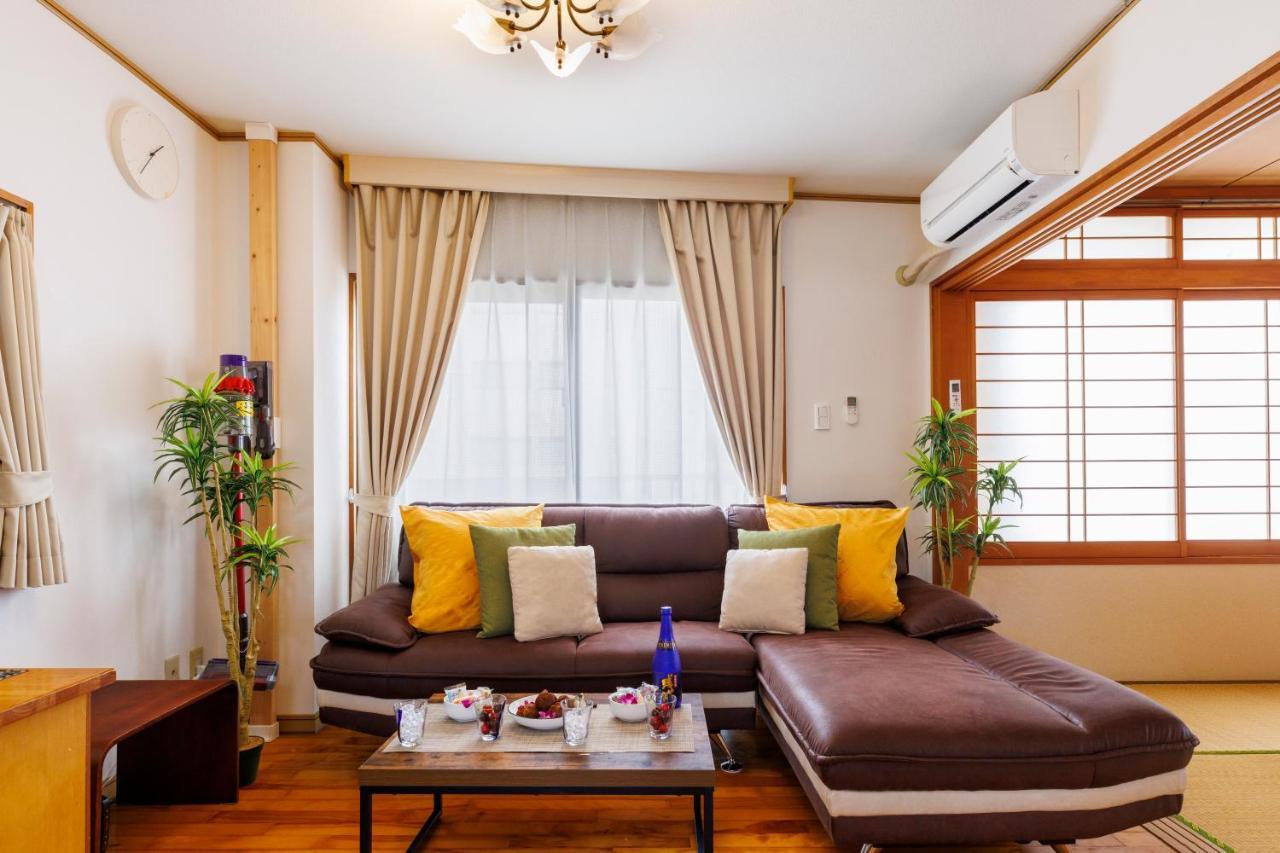 Naha Gajumaru Apartment Hotel 301 المظهر الخارجي الصورة